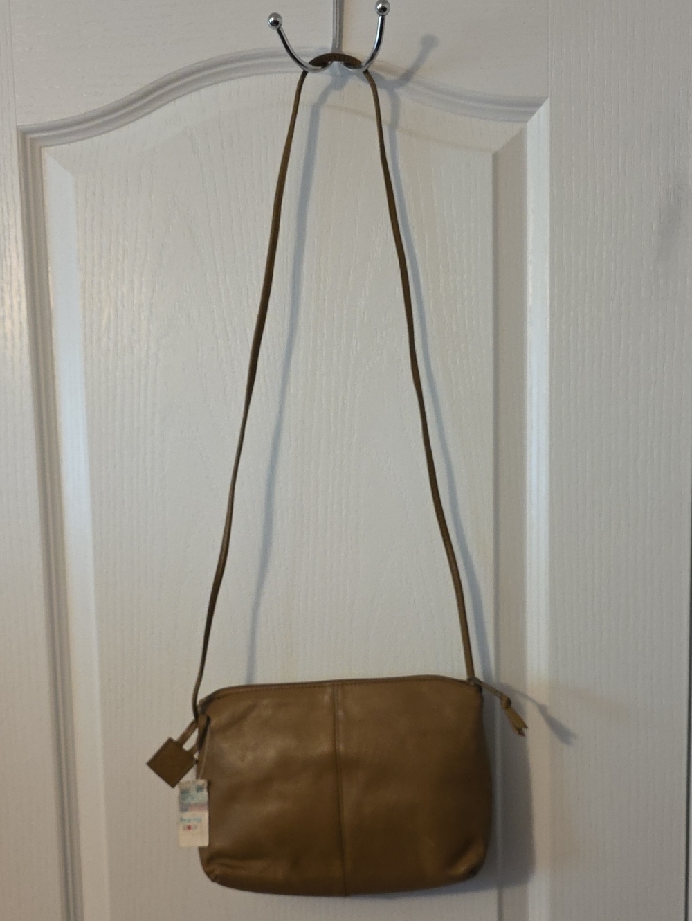 Vintage Amanda Smith Leather Classic Tan Crossbody Bag - Women's Shoulder Bag - Picture 2 of 3
